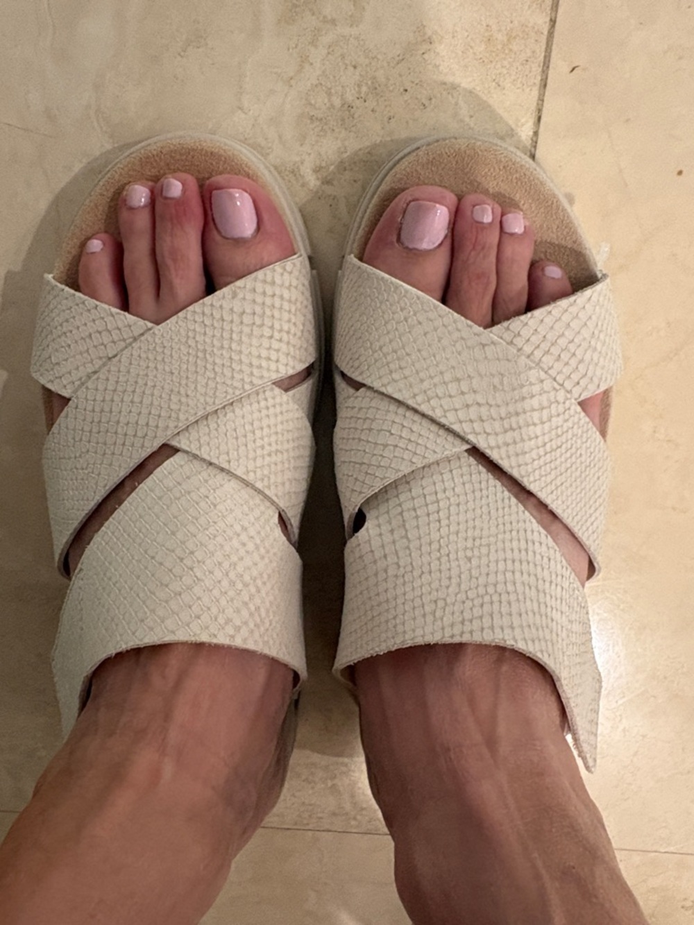 Vionic Uptown Sunset Ivory Crisscross Slide Sandals - Picture 3 of 8